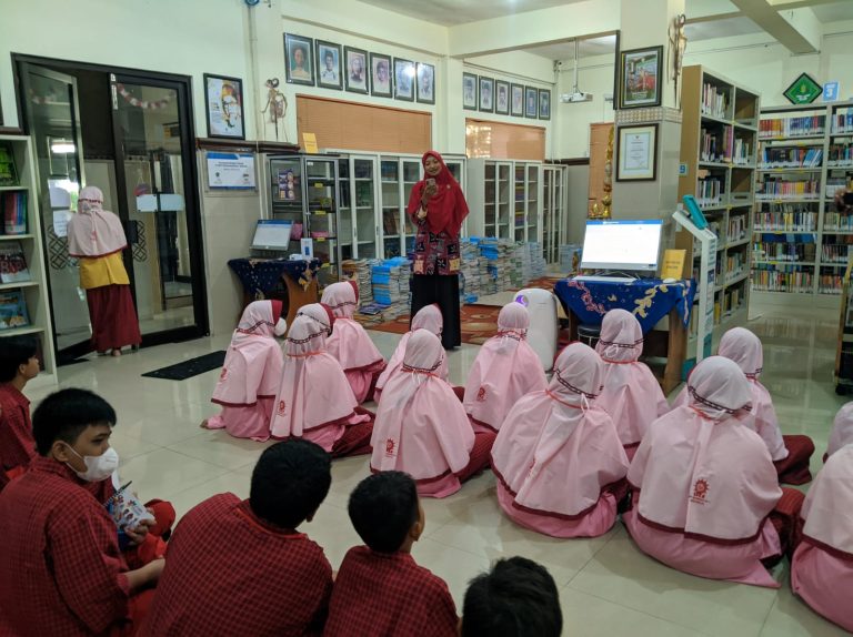 Perpustakaan SMP Muhammadiyah 1 Sidoarjo: Tempat Inspirasi dan Pengetahuan untuk Siswa Baru Tahun Ajaran 2023-2024